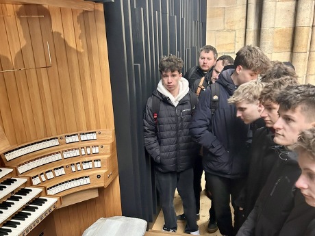 Veletržní palác a chrám sv. Víta